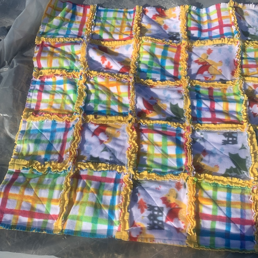 FINAL SALE $15 Hand Crafted Fleece Rag Quilt Dragons Toddler size Unisex Baby - Picture 4 of 8